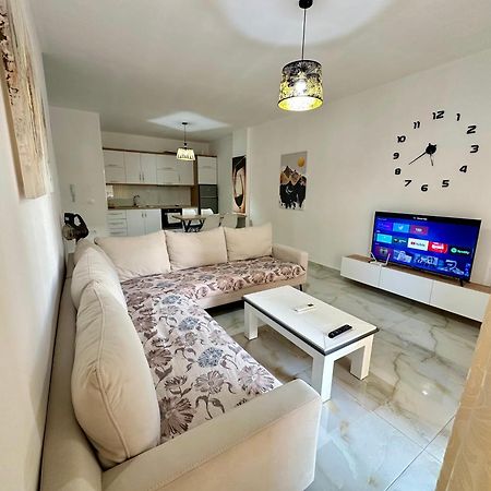 Kay Apartment Saranda Terraces Bagian luar foto
