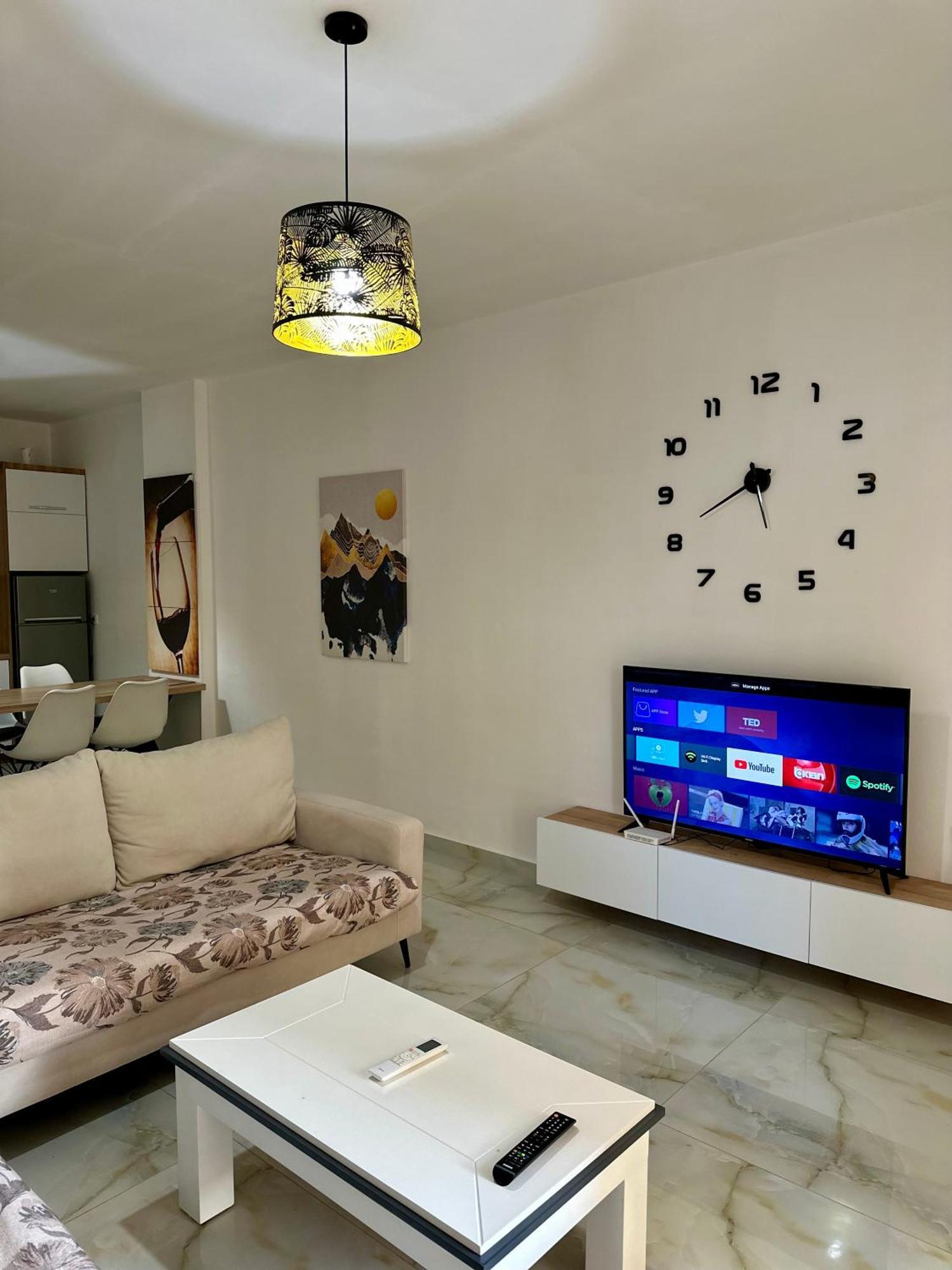 Kay Apartment Saranda Terraces Bagian luar foto